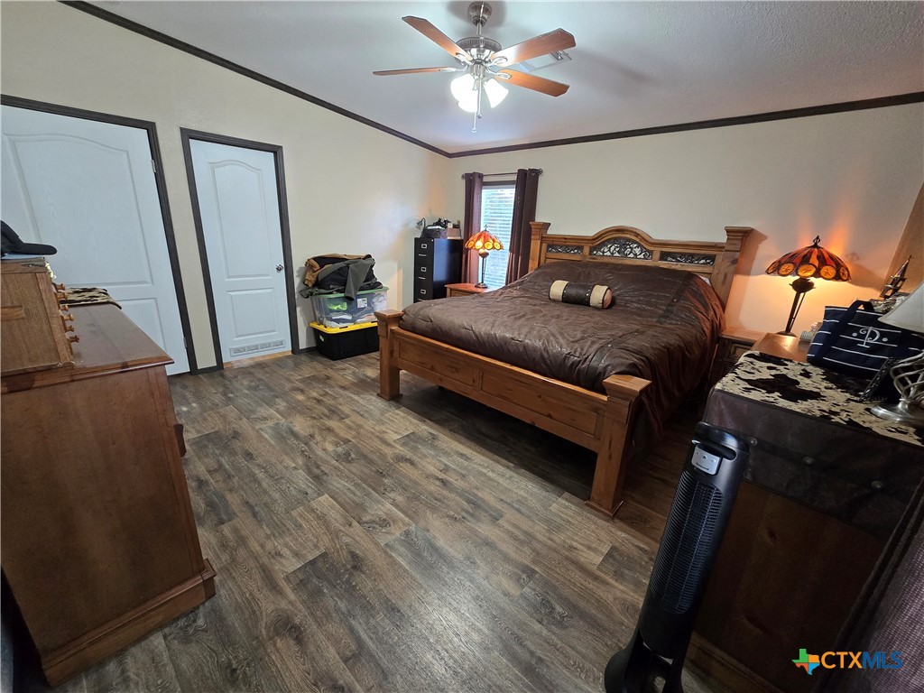 390-400 North Fawn Ridge Drive Leander, TX 78641 - Photo 15 of 48