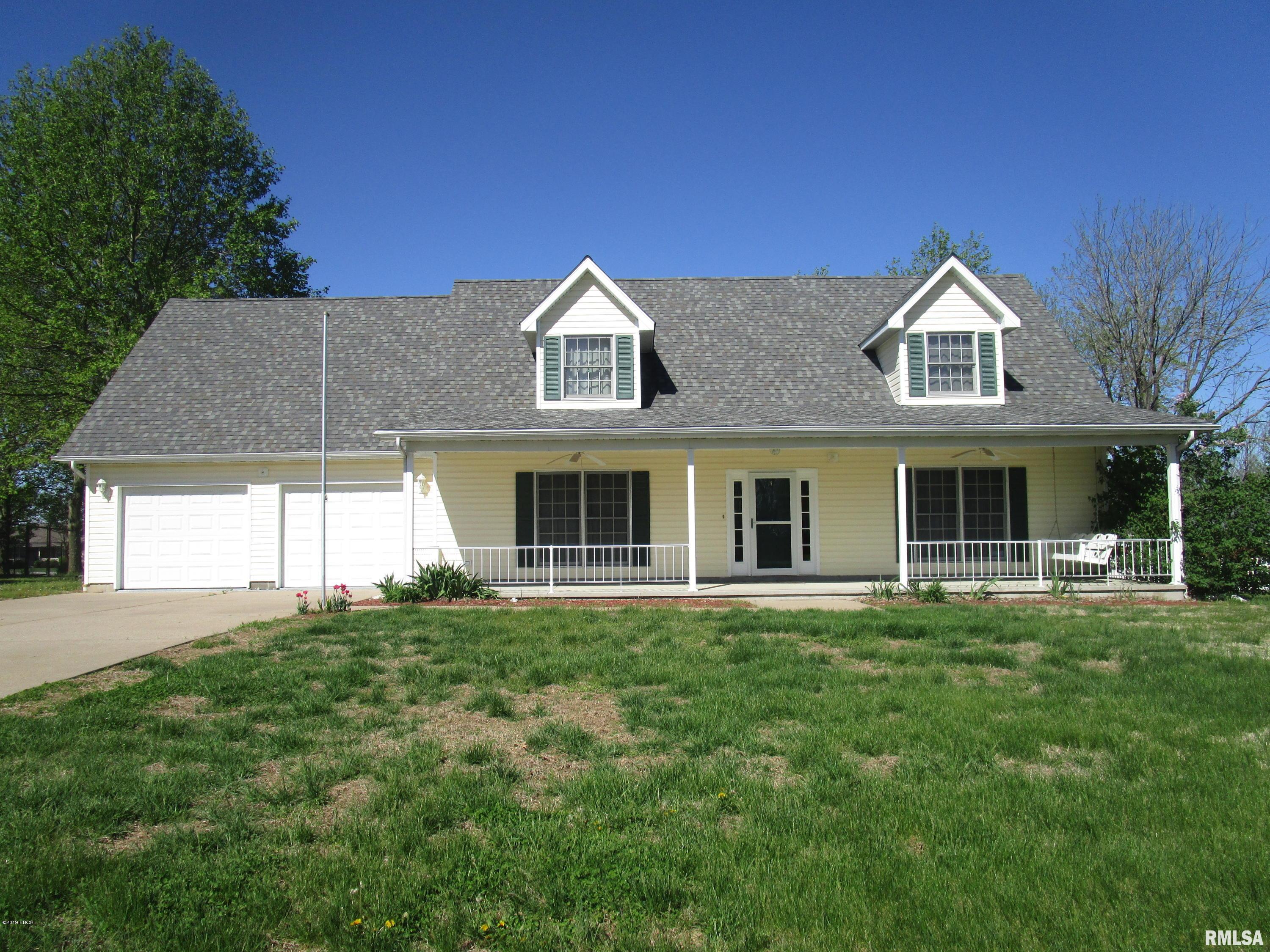 3025 Hickory Ridge Drive Herrin, IL 62948 - Photo 2 of 24 Gallery Image 2