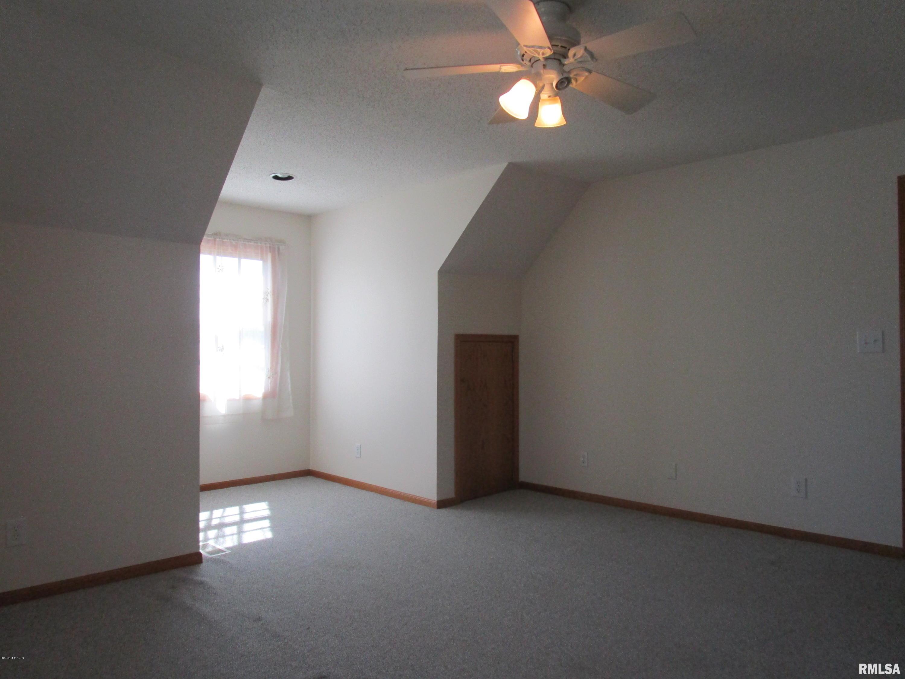 3025 Hickory Ridge Drive Herrin, IL 62948 - Photo 18 of 24 Gallery Image 18