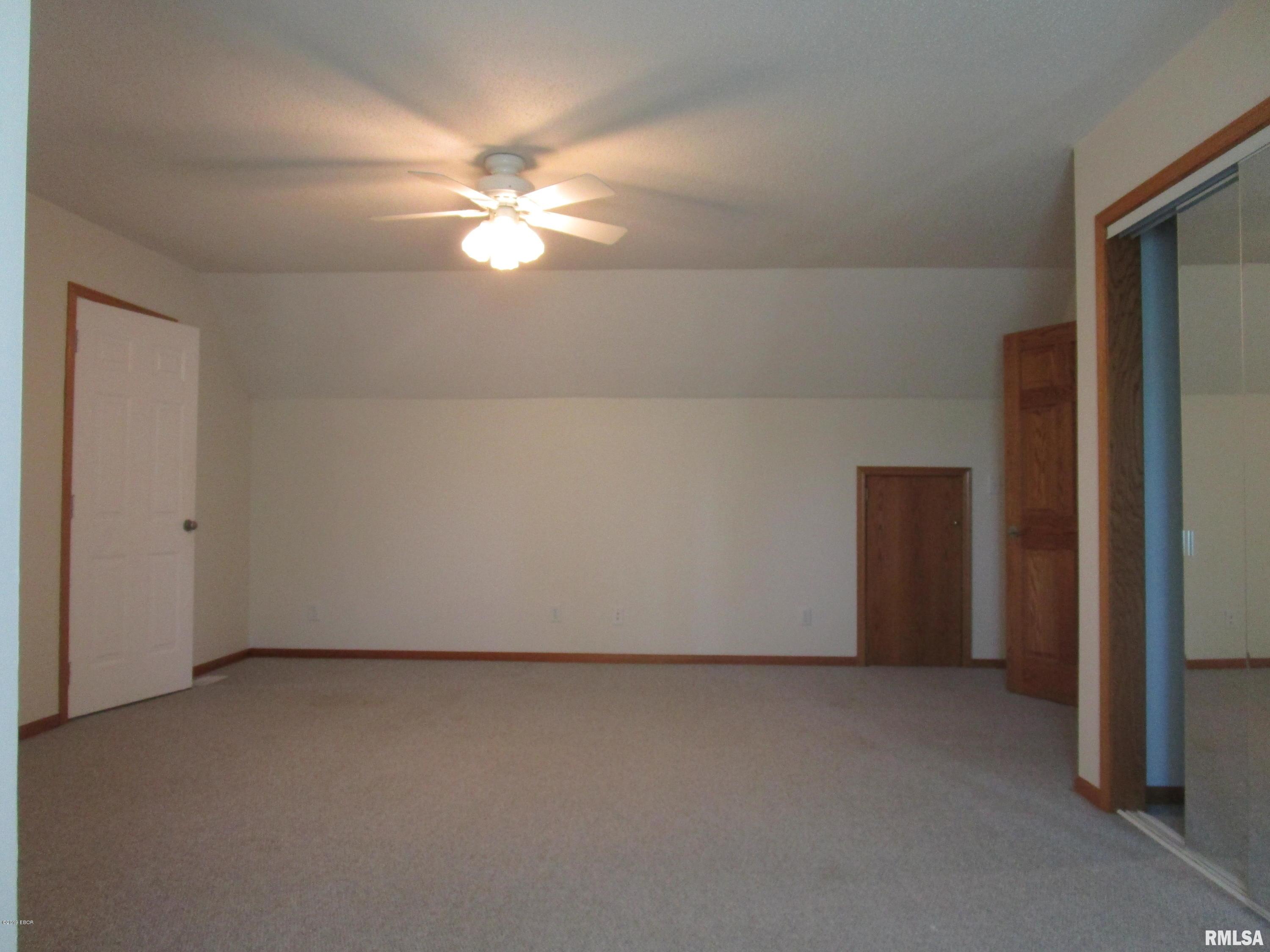 3025 Hickory Ridge Drive Herrin, IL 62948 - Photo 20 of 24 Gallery Image 20