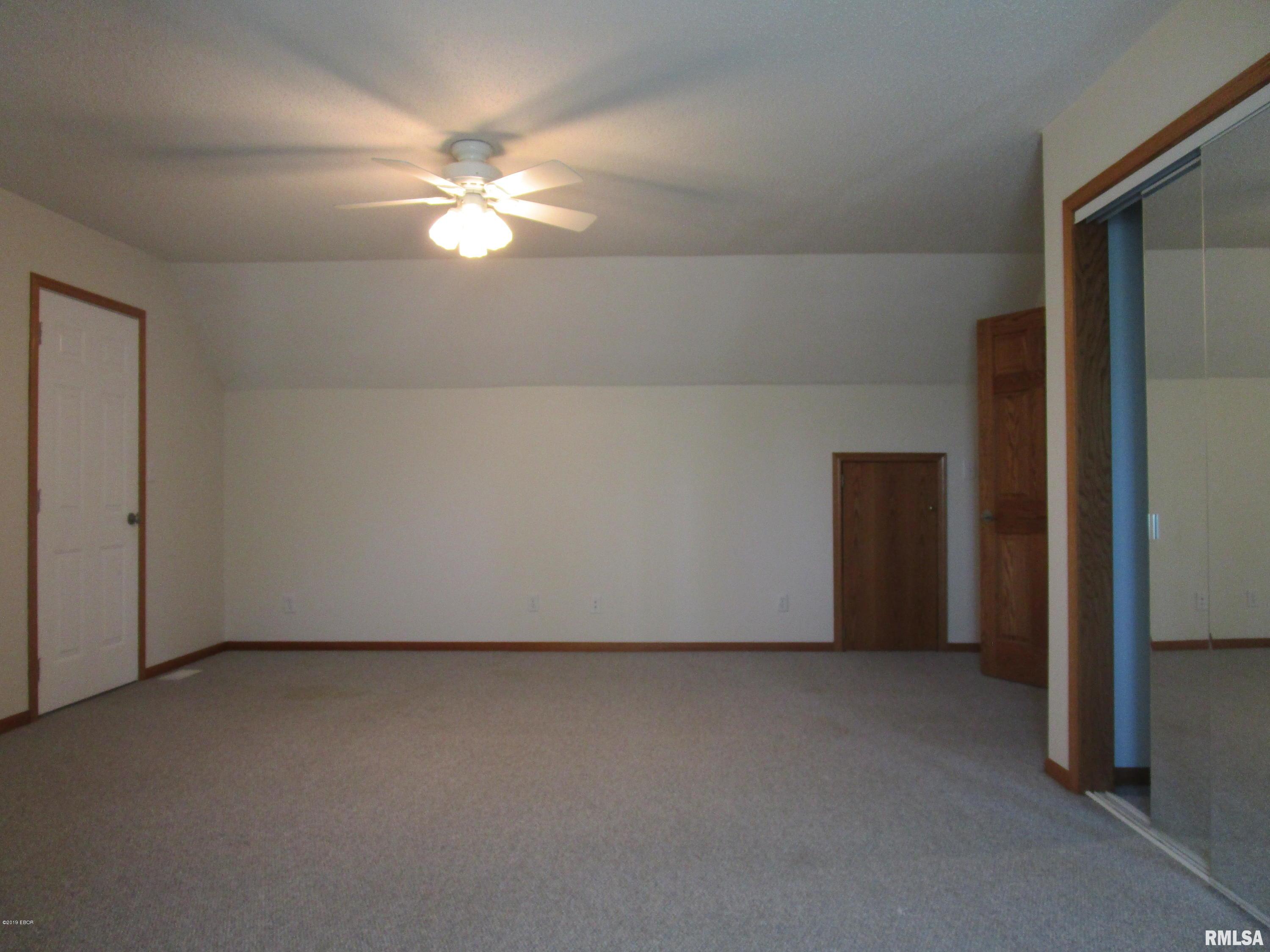 3025 Hickory Ridge Drive Herrin, IL 62948 - Photo 21 of 24 Gallery Image 21