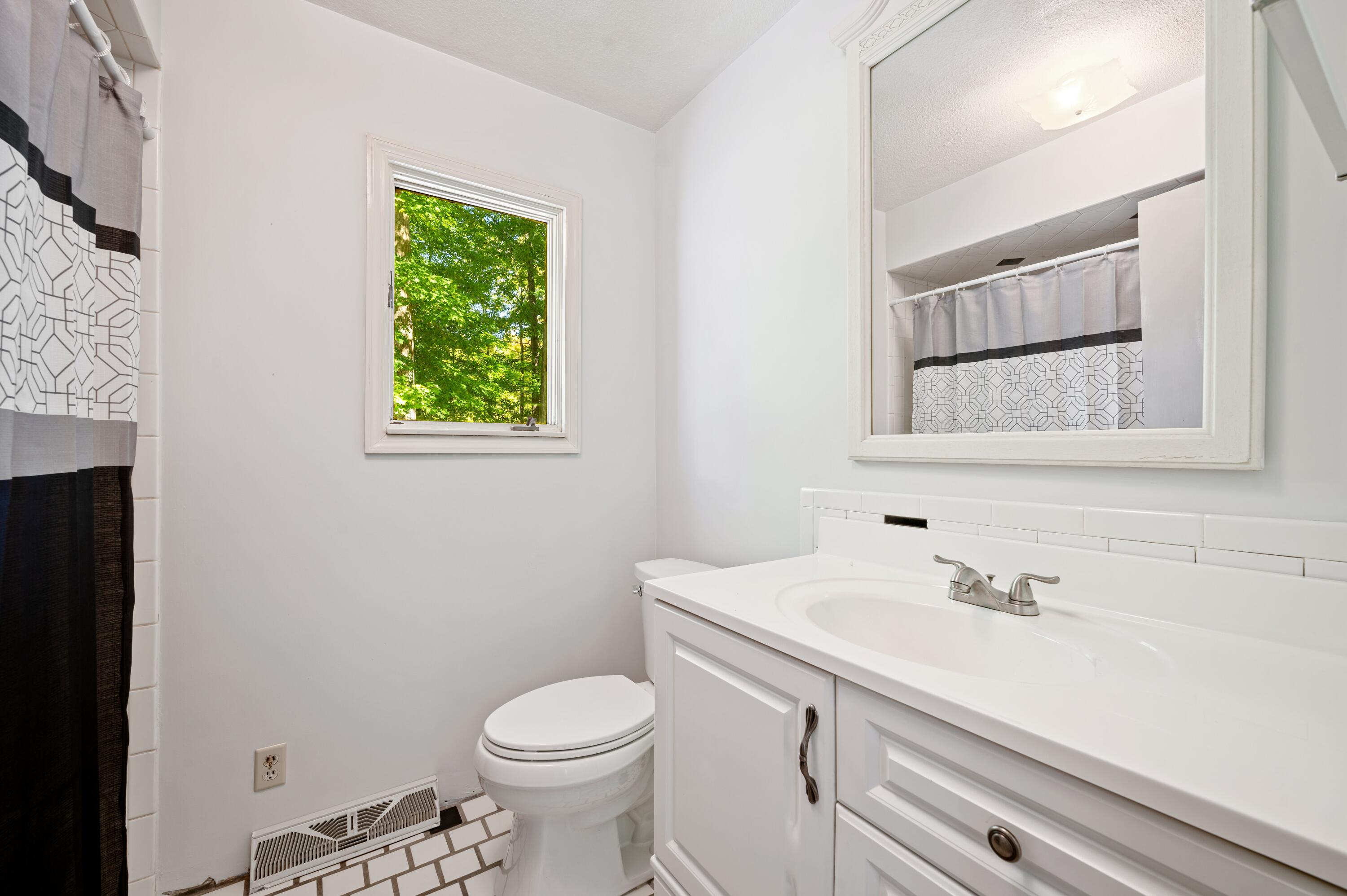 1590 Miners Road St. Joseph, MI 49085 - Photo 20 of 45 16 (1)