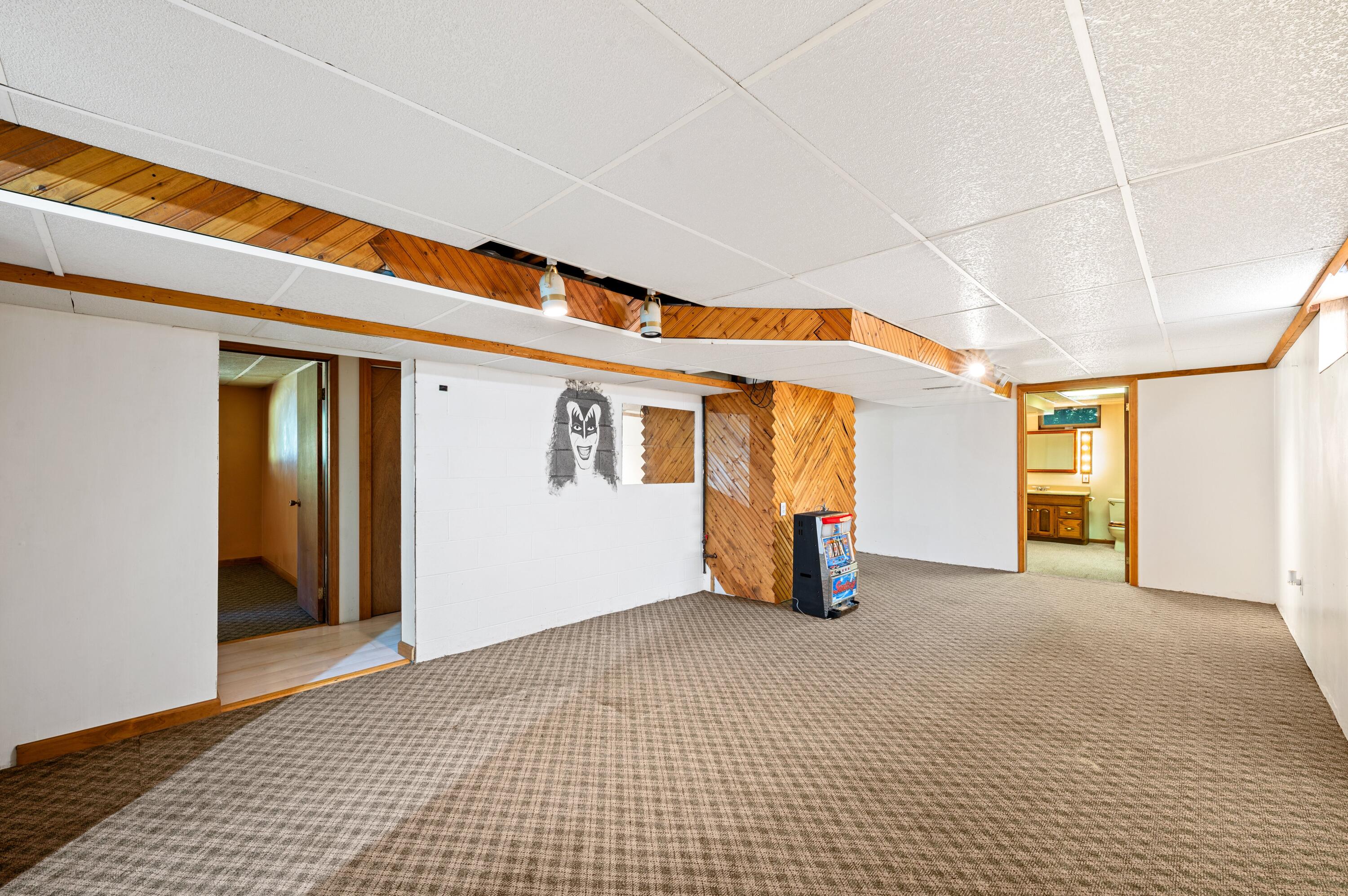 1590 Miners Road St. Joseph, MI 49085 - Photo 30 of 45 21 (1)