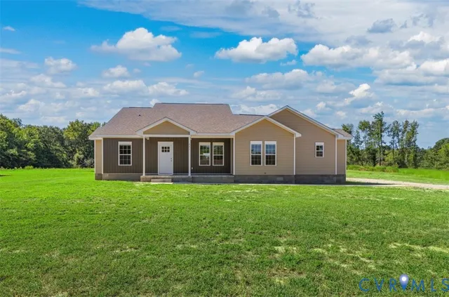 $295,000 | 275 Everette's Lake Road, Emporia, VA 23847