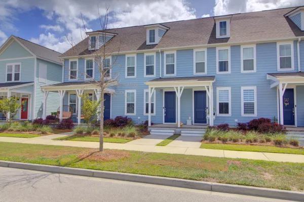 $345,000 | 585 Blueway Avenue, Summerville, SC 29486