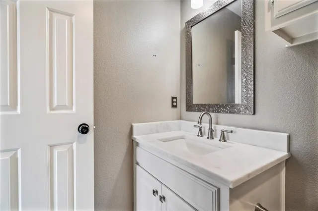 $980,000 | 5913 Sandhills Circle, Plano, TX 75093