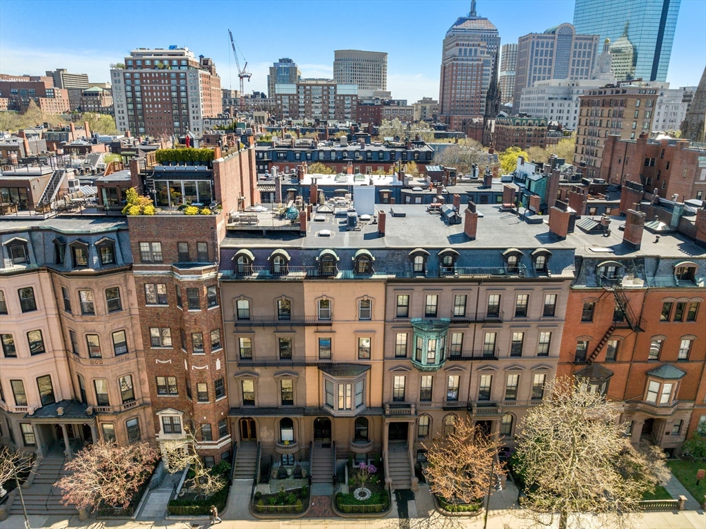 129 Beacon Street, Unit 1 Boston, MA 02116 - Photo 41 of 42 a city view