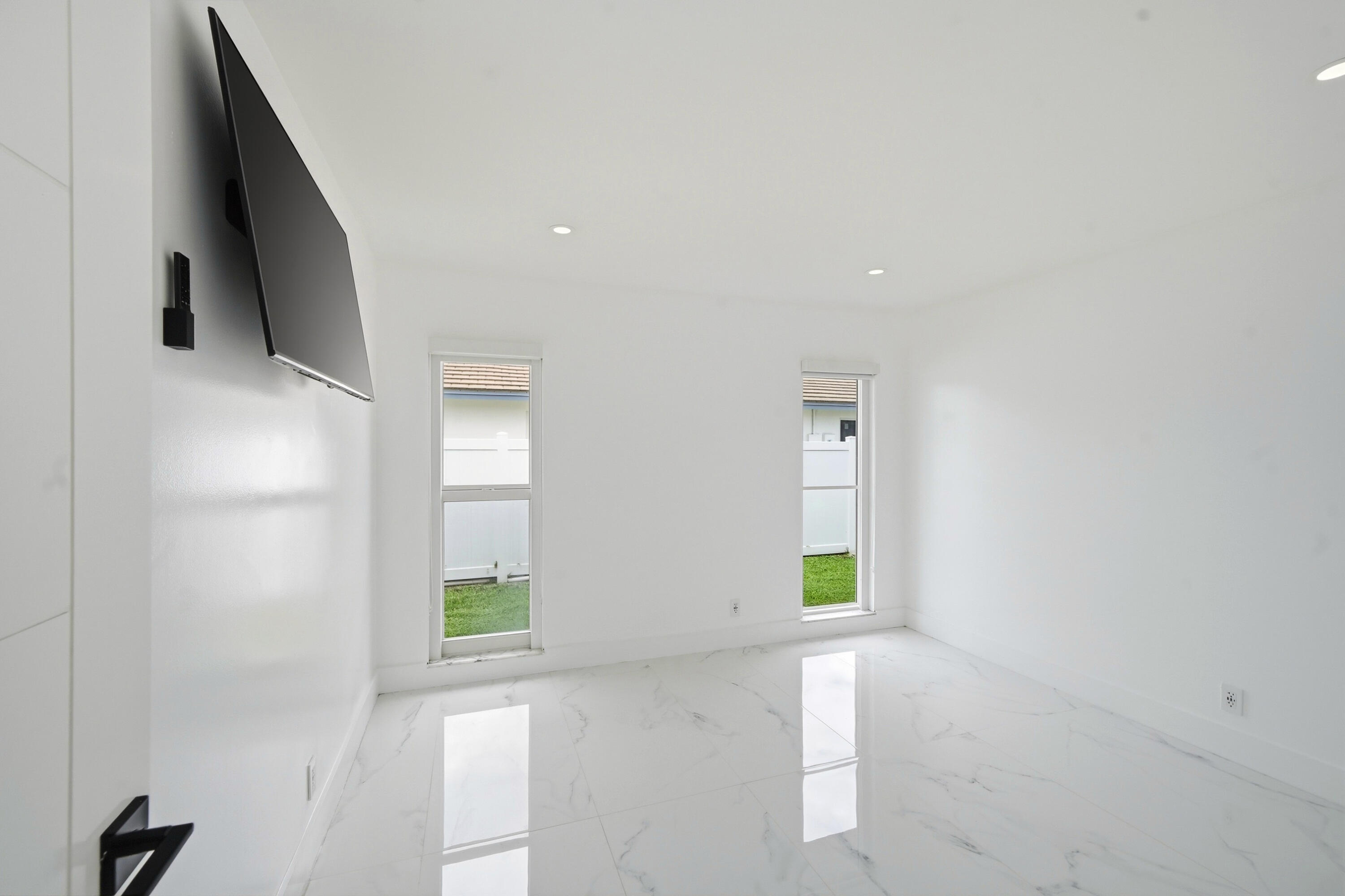 398 Northwest 22nd Avenue Boca Raton, FL 33486 - Photo 26 of 64 Bedroom 3
