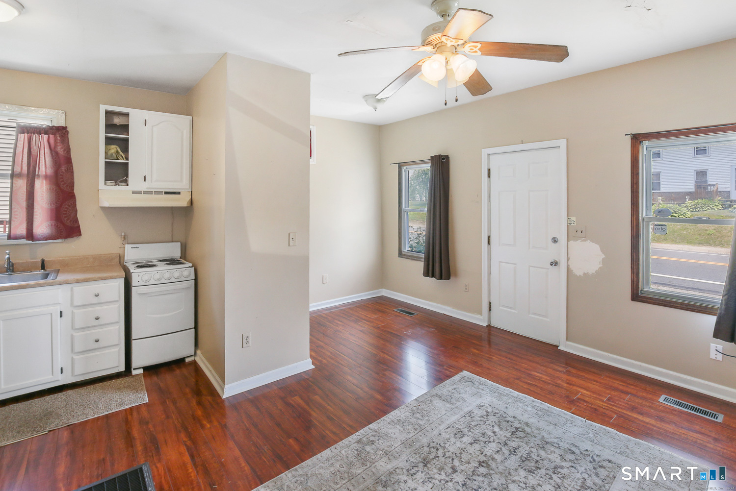 385 Putnam Pike Killingly, CT 06241 - Photo 18 of 36