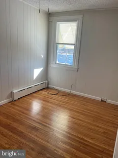 $2,200 | 151 North Carol Boulevard, Upper Darby, PA 19082