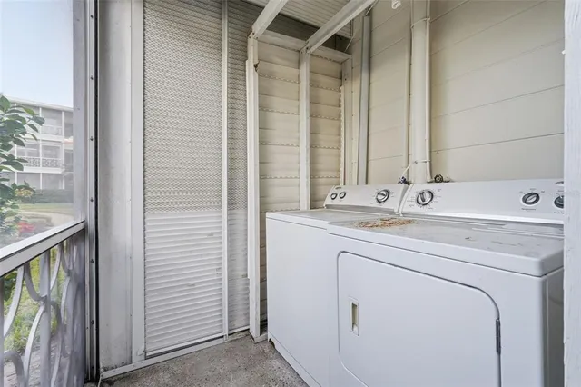 $649,900 | 1000 North Shore Drive Northeast, Unit 2, St. Petersburg, FL 33701