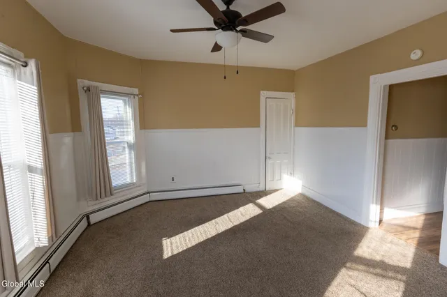 $1,300 | 104 Lawrence Street, Unit 2, Glens Falls, NY 12801