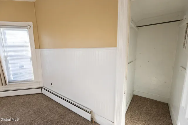 $1,300 | 104 Lawrence Street, Unit 2, Glens Falls, NY 12801