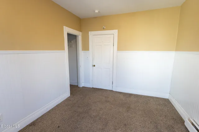 $1,300 | 104 Lawrence Street, Unit 2, Glens Falls, NY 12801