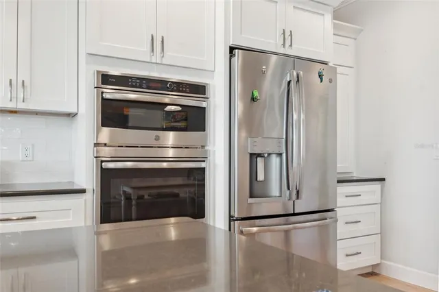 $4,186,000 | 727 Key Royale Drive, Holmes Beach, FL 34217