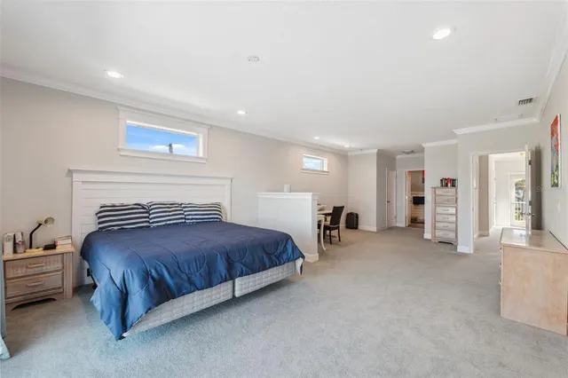 $4,186,000 | 727 Key Royale Drive, Holmes Beach, FL 34217