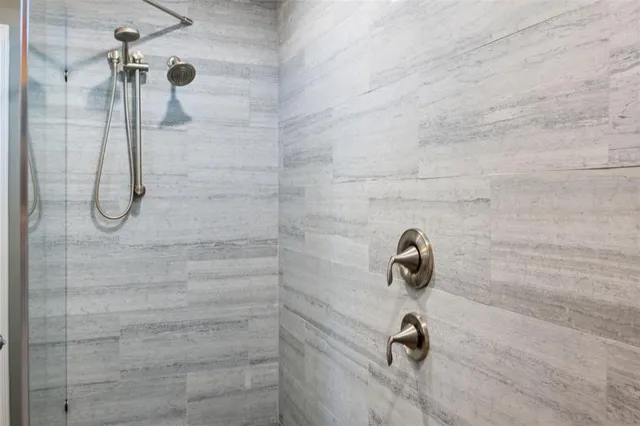 $4,186,000 | 727 Key Royale Drive, Holmes Beach, FL 34217