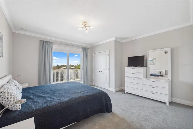 $4,186,000 | 727 Key Royale Drive, Holmes Beach, FL 34217