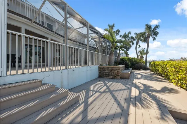 $4,186,000 | 727 Key Royale Drive, Holmes Beach, FL 34217
