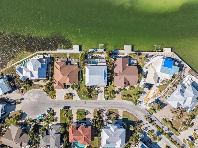 $4,186,000 | 727 Key Royale Drive, Holmes Beach, FL 34217