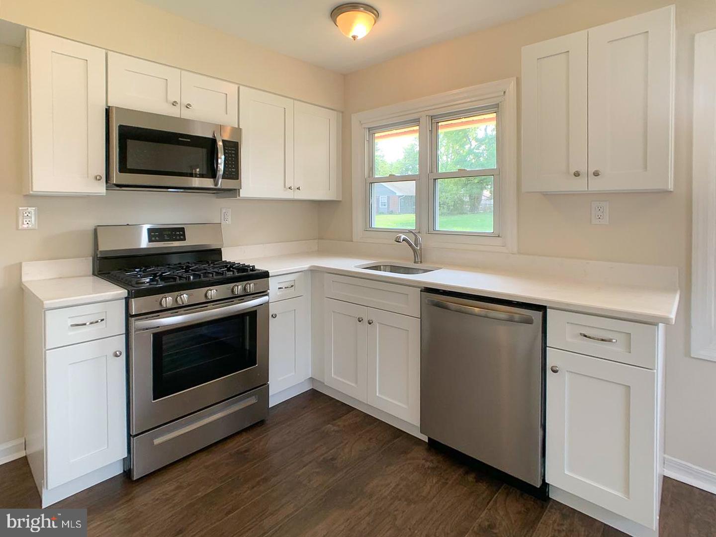 171 Pageant Lane Willingboro, NJ 08046 - Photo 11 of 27