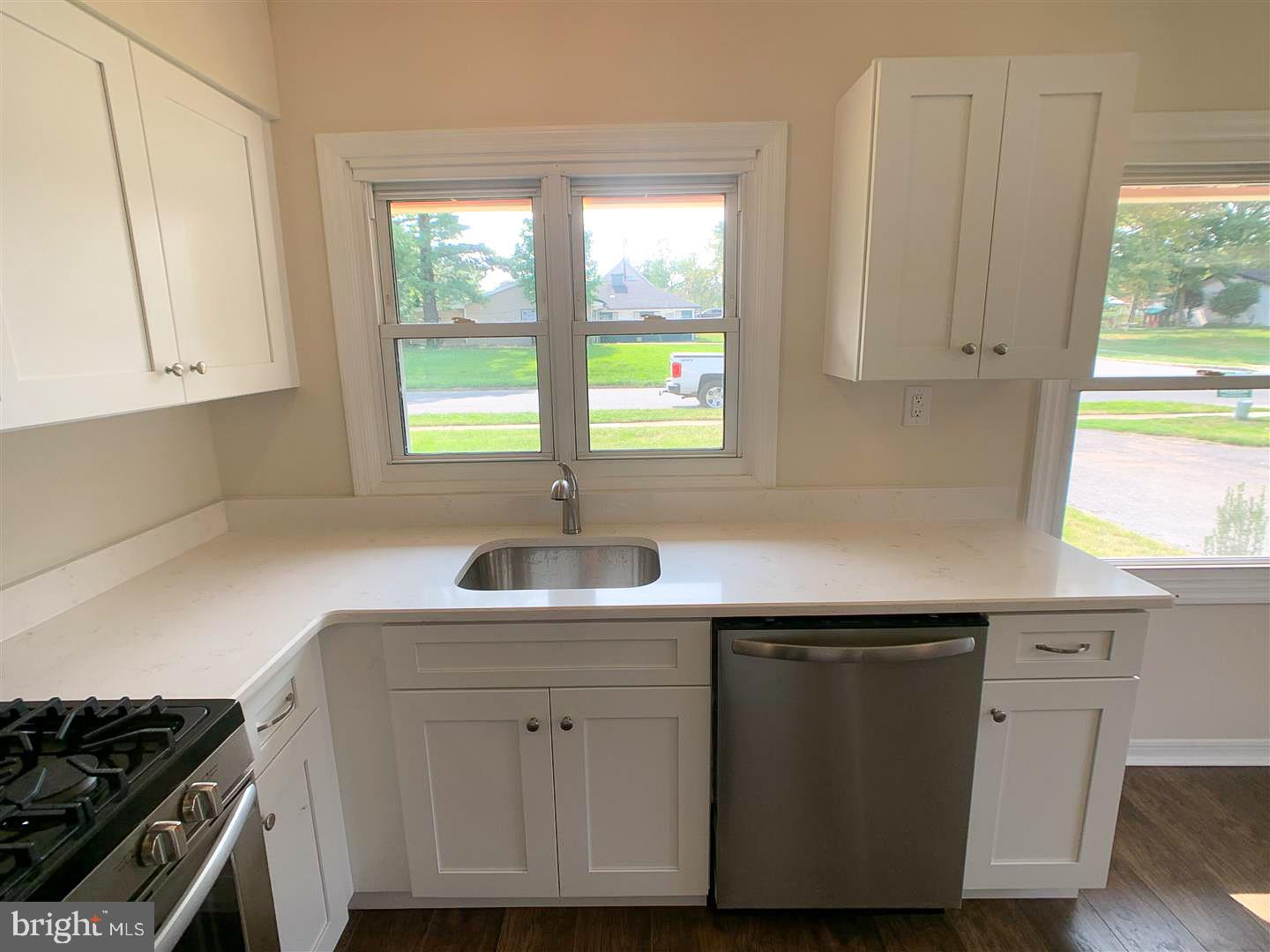 171 Pageant Lane Willingboro, NJ 08046 - Photo 12 of 27