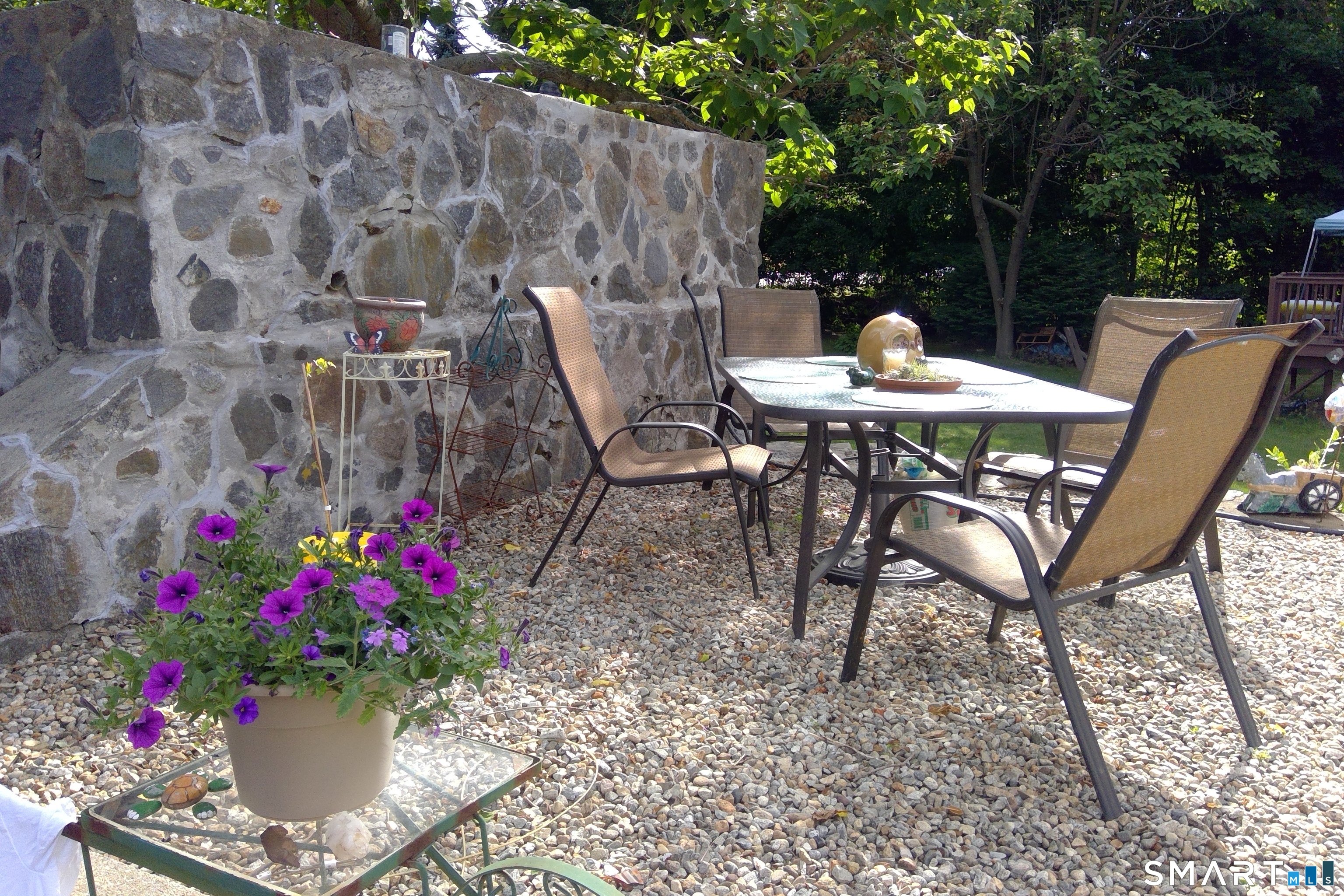 46 Station Road Windham, CT 06256 - Photo 28 of 34 Outdoor dining area