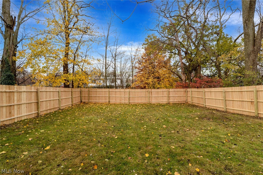 610 Brittain Road Akron, OH 44305 - Photo 28 of 29 Gallery Image 28