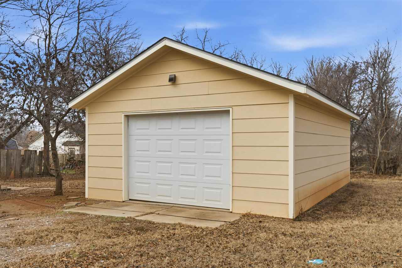409 North 11th Street Perry, OK 73077 - Photo 24 of 32 Gallery Image 24