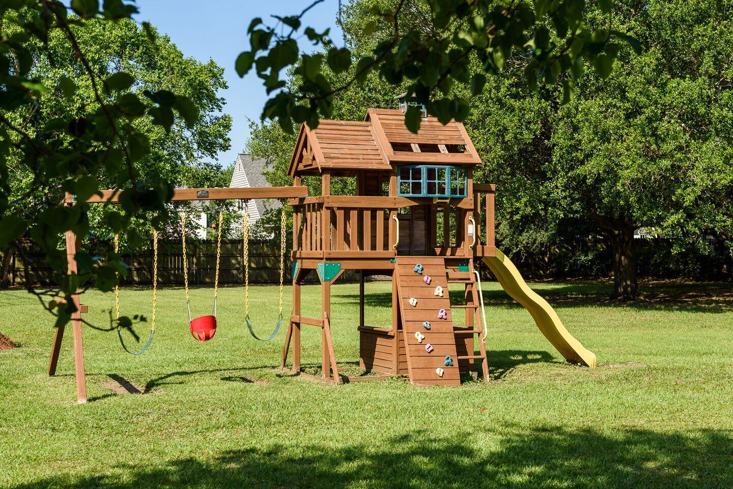 728 Inlet Drive Mount Pleasant, SC 29464 - Photo 20 of 22 inlet play area