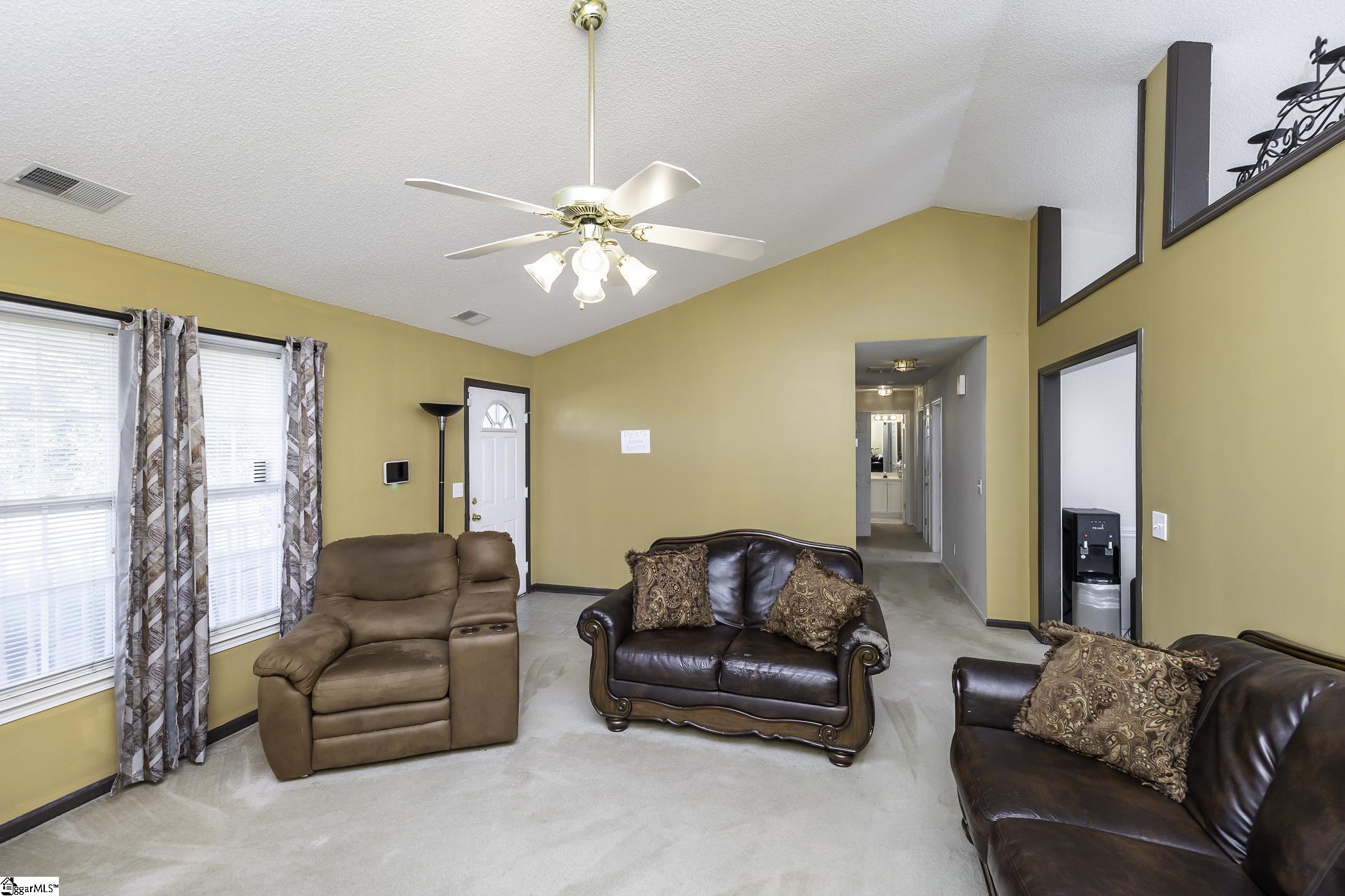220 Cunningham Road Woodruff, SC 29388 - Photo 3 of 18 Gallery Image 3