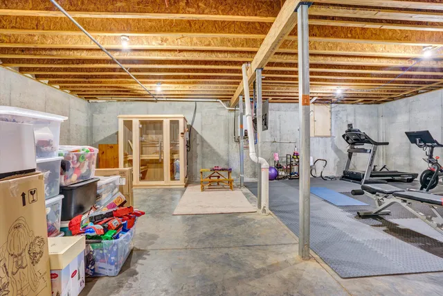 $1,250,000 | 3707 Wellington Drive Southeast, Roanoke, VA 24014