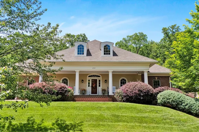 $1,250,000 | 3707 Wellington Drive Southeast, Roanoke, VA 24014