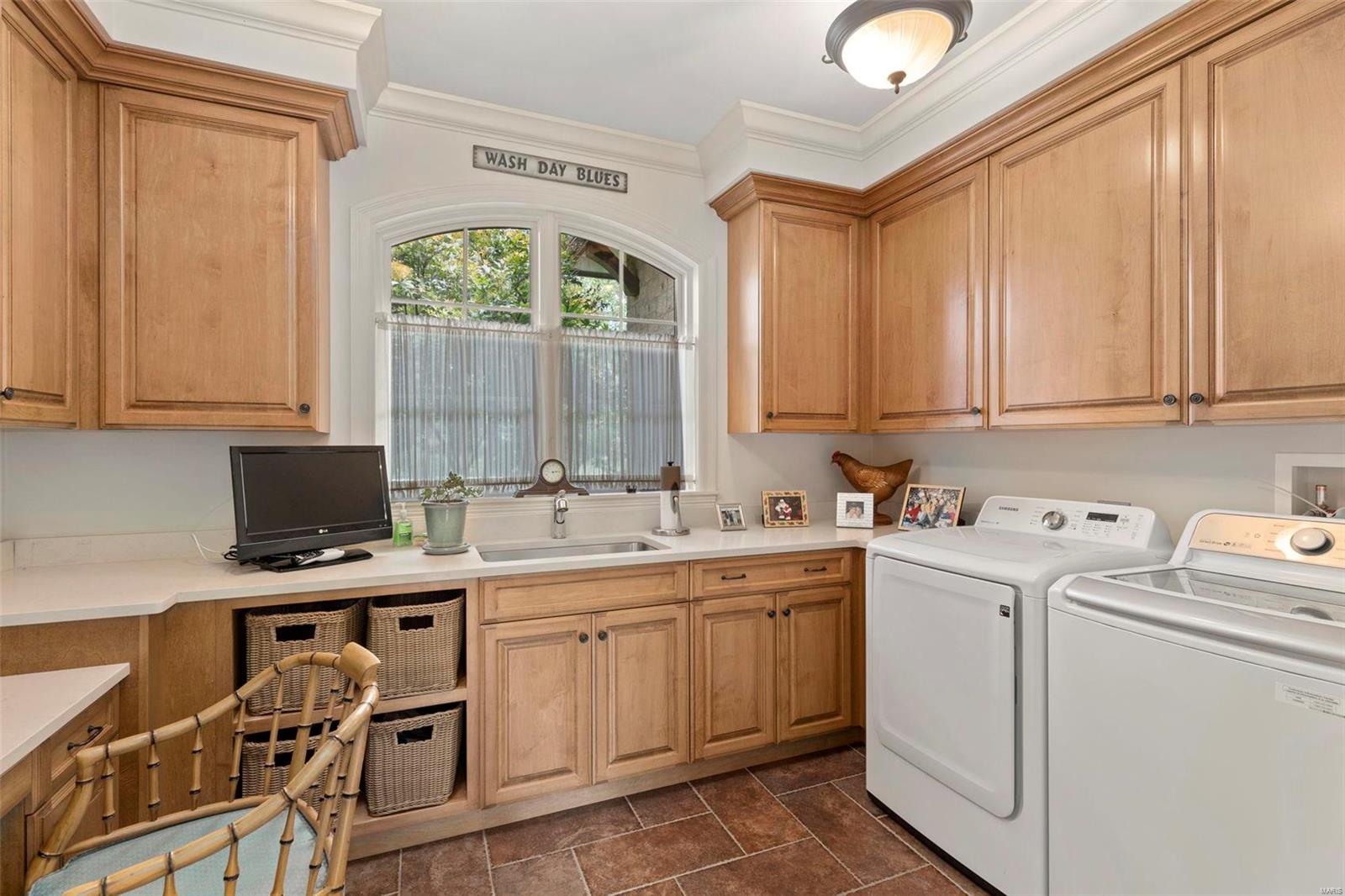 2717 North Geyer Road Frontenac, MO 63131 - Photo 19 of 45 Gallery Image 19
