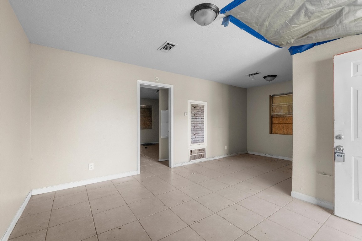 14504 Corpus Christi Street, Unit 4 Houston, TX 77015 - Photo 13 of 33 a view of an empty room