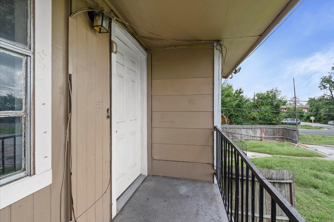14504 Corpus Christi Street, Unit 4 Houston, TX 77015 - Photo 18 of 33 a view of a balcony