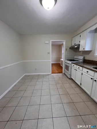 $2,100 | 62 Lincoln Avenue, Bridgeport, CT 06606