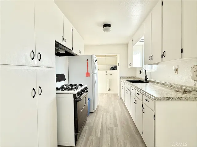 $89,999 | 13671 Cedar Street, Trona, CA 93562