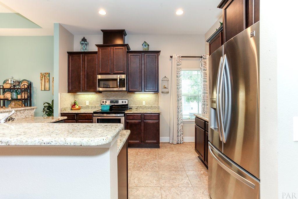 643 Ashford Road Cantonment, FL 32533 - Photo 14 of 50 Gallery Image 14