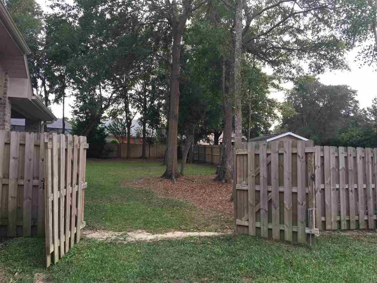 643 Ashford Road Cantonment, FL 32533 - Photo 48 of 50 Easy access to back yard