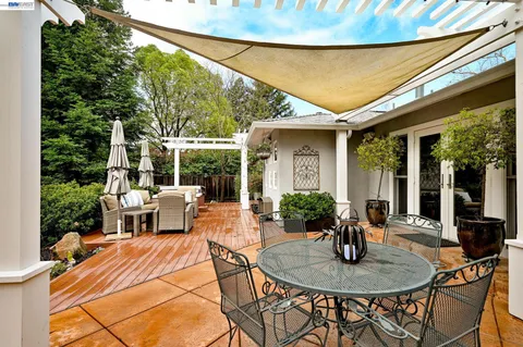 $1,798,880 | 372 Borica Drive, Danville, CA 94526