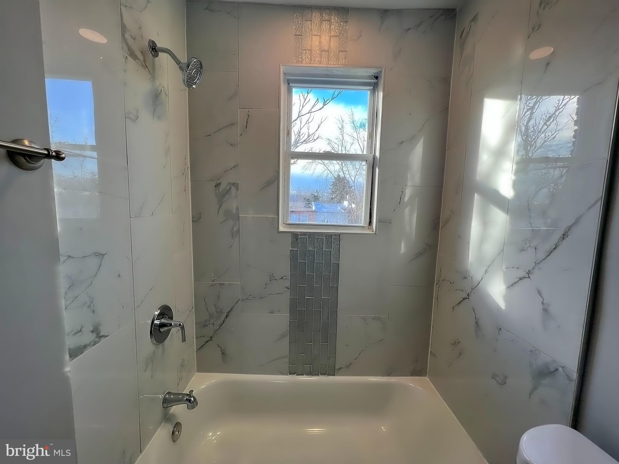 735 East 36th Street Baltimore, MD 21218 - Photo 12 of 18
