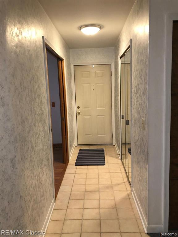 3754 Donaldson Road Rochester Hills, MI 48307 - Photo 2 of 29