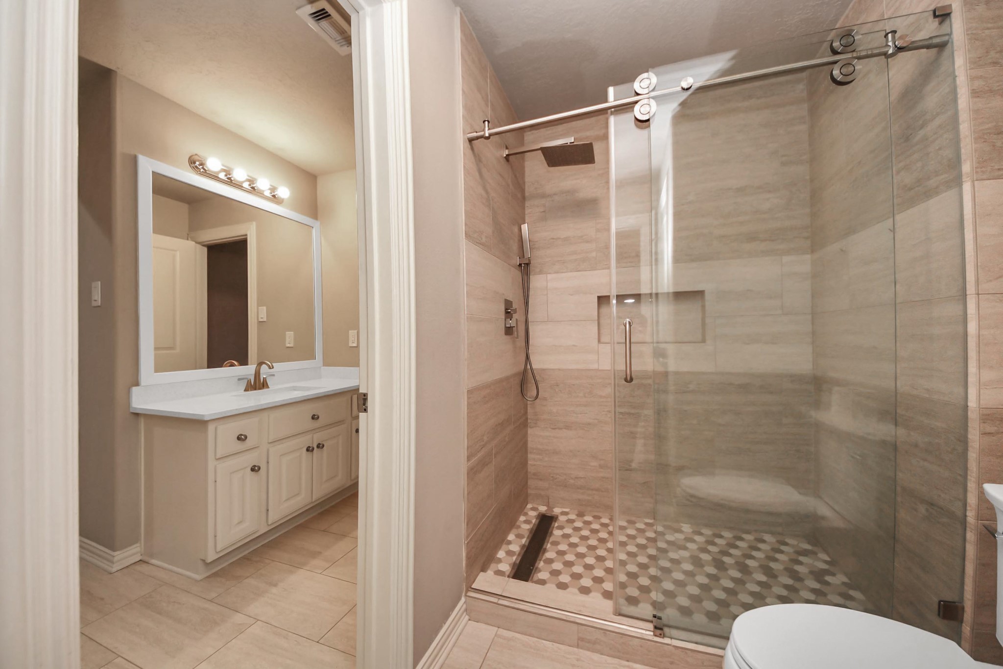 14454 Summerleaf Lane Houston, TX 77077 - Photo 27 of 50