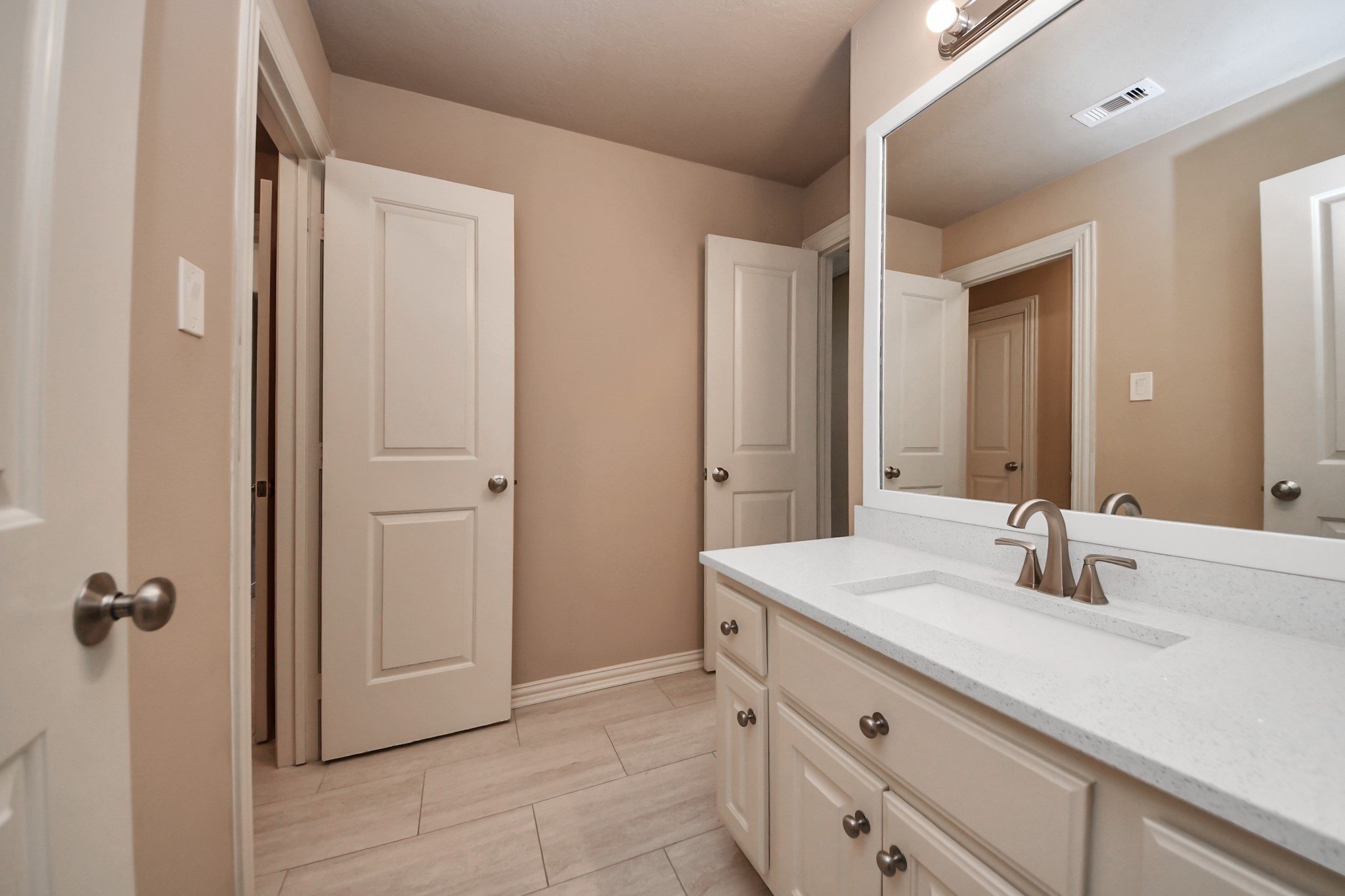 14454 Summerleaf Lane Houston, TX 77077 - Photo 46 of 50
