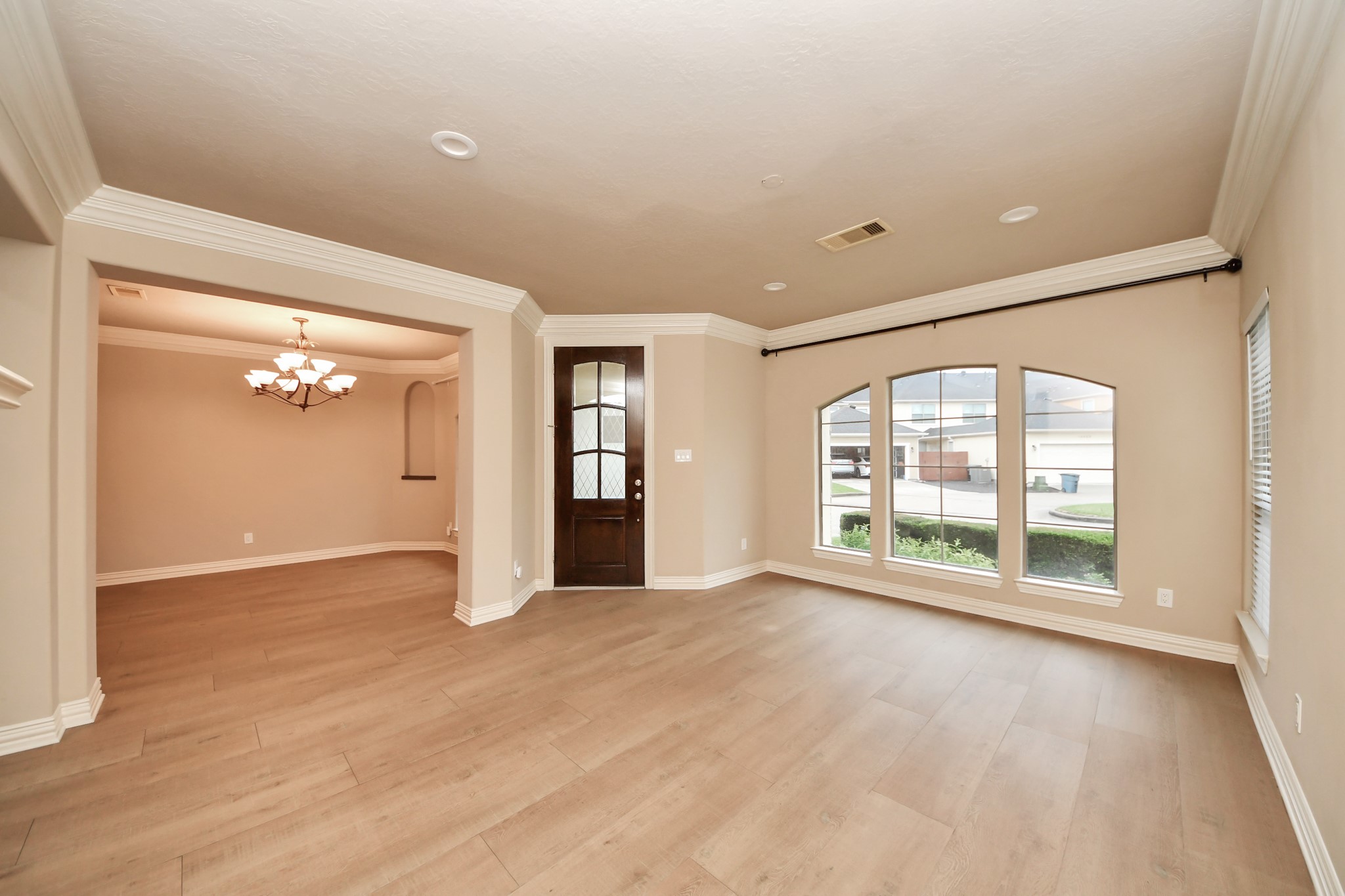 14454 Summerleaf Lane Houston, TX 77077 - Photo 8 of 50