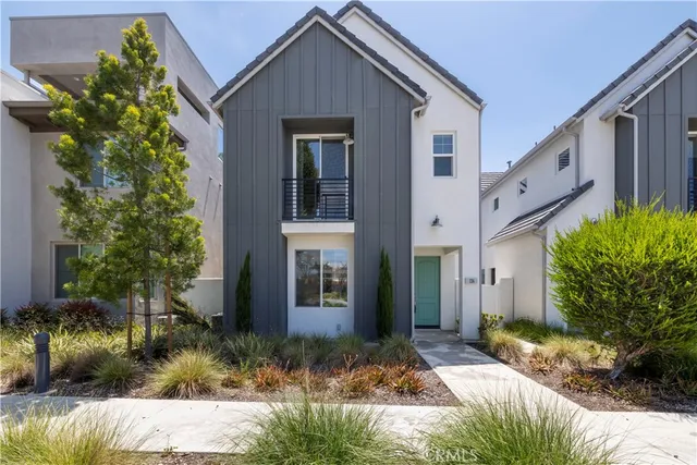 $5,500 | 136 Modjeska, Irvine, CA 92618