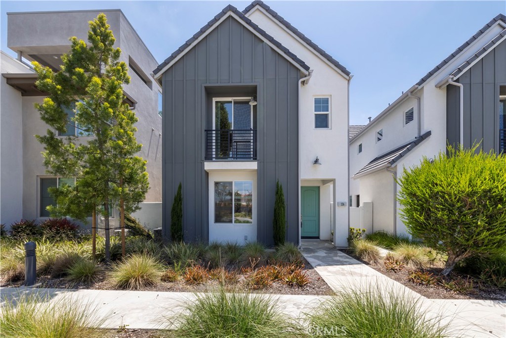 a view of backyard of house
