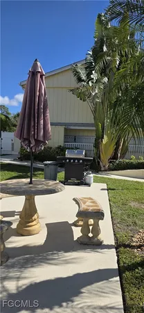 $1,650 | 4617 Bayshore Drive, Unit H2, Naples, FL 34112