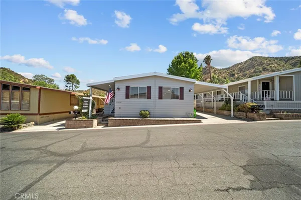 $245,000 | 27730 West Starlight Lane, Unit 67, Castaic, CA 91384
